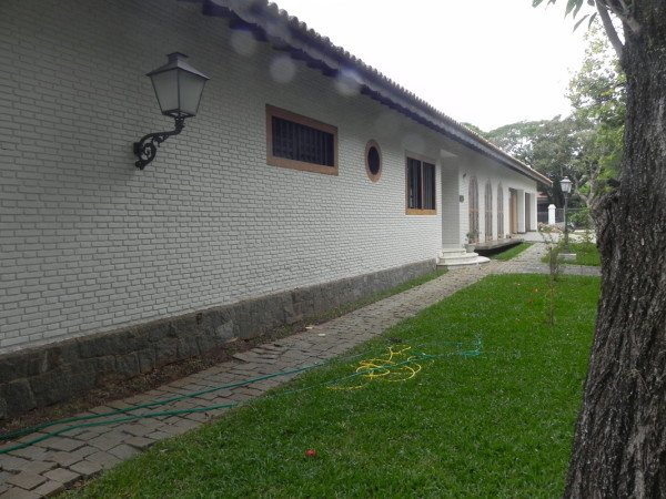 Hospedagem 2 quartos, com jardim