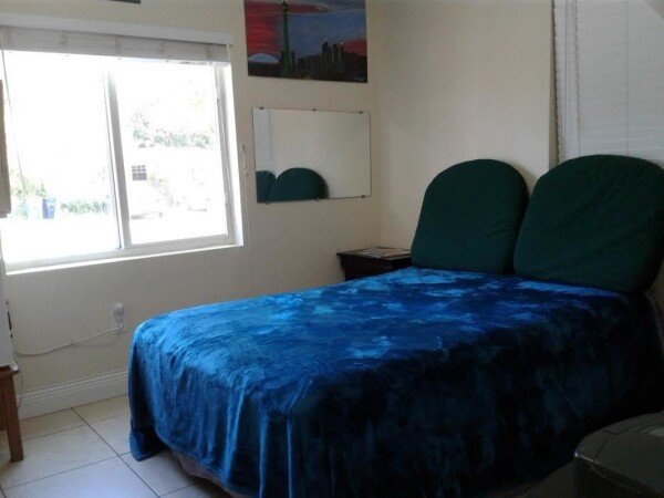 Chambre 12 voyageurs, avec salle de sport