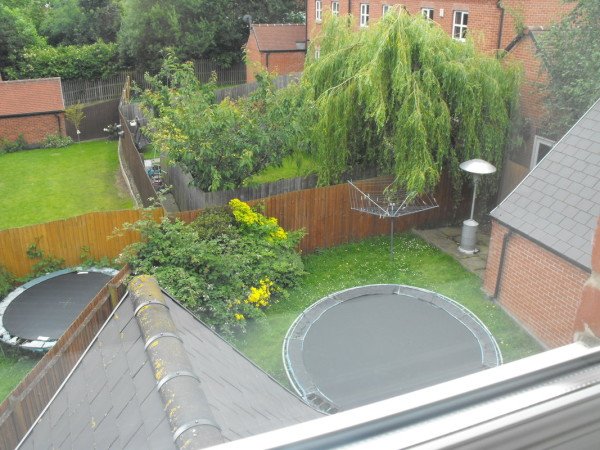 Chambre moderne, 4 voyageurs, avec jardin