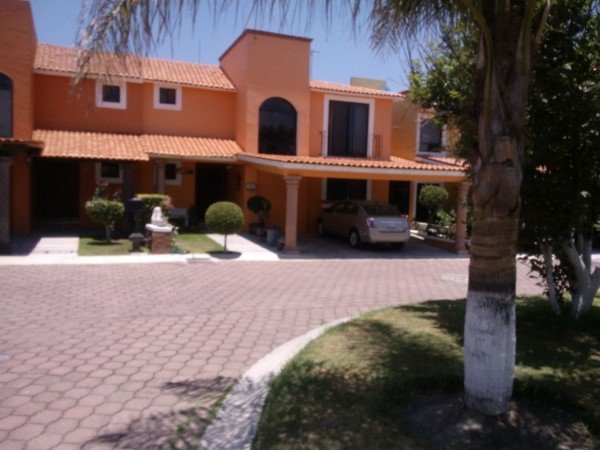 Habitación 5 huéspedes, con jardín