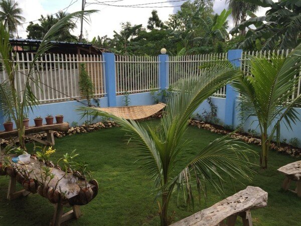 Room 8 guests, with garden