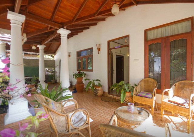 Room 2 guests, with garden