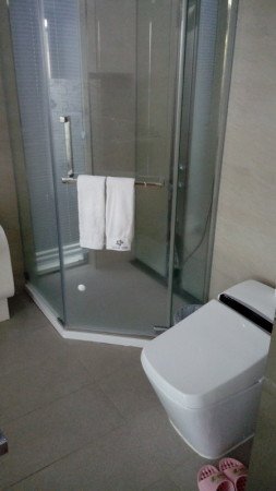 Room 2 guests, with wifi