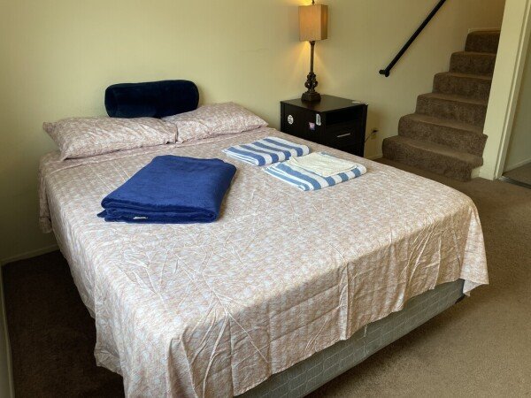 Room 2 guests, with wifi