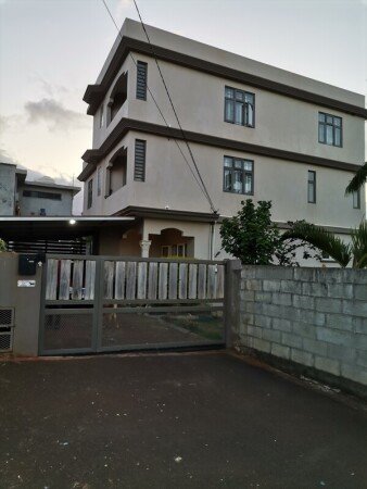 Room 6 guests, with garden