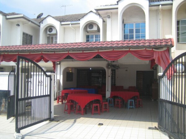 Room 6 guests, with wifi