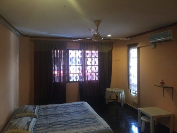 Room 2 guests, with parking