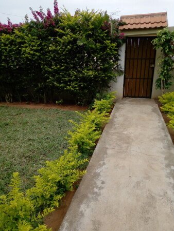 Room 2 guests, with garden