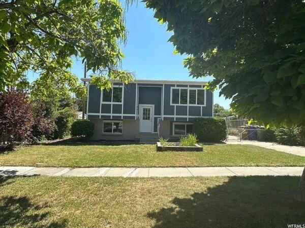 Room 1 guest, with garden