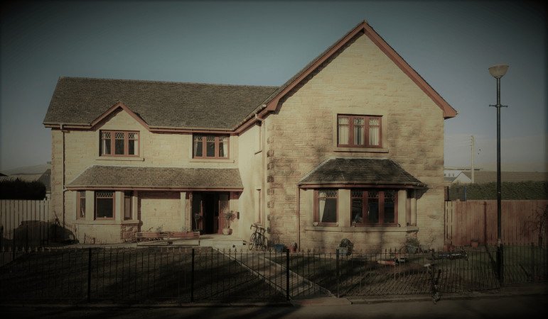 House 5 bedrooms, with garden