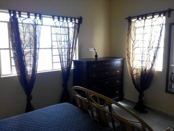 Habitación 12 huéspedes, con jardín