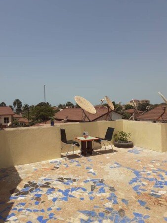 Room 4 guests, with garden