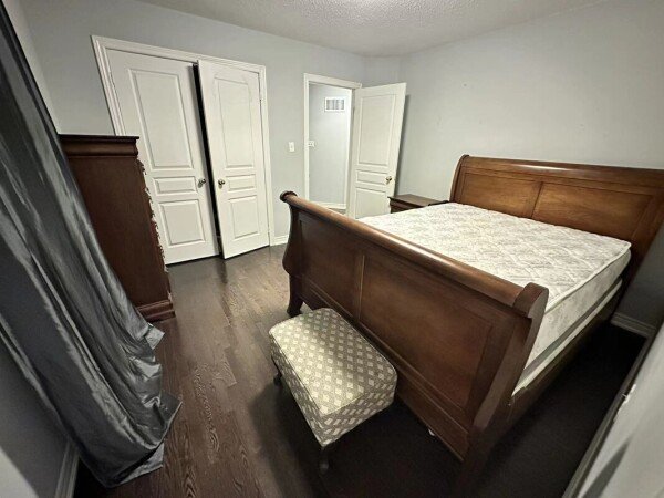 Room 2 guests, with garden