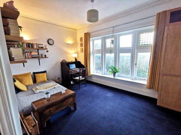 Room 2 guests, with garden