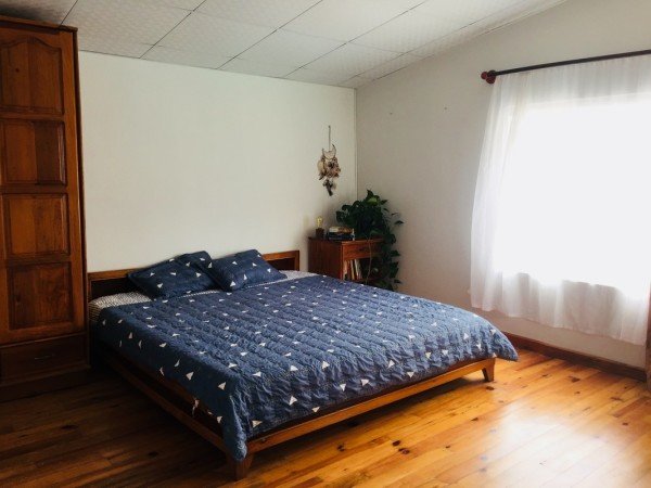 Room 2 guests, with parking