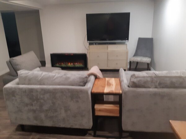 Room 2 guests, with pool