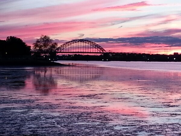 Room 2 guests, with garden