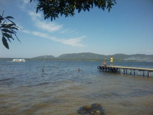 Casa 2 quartos, com jardim