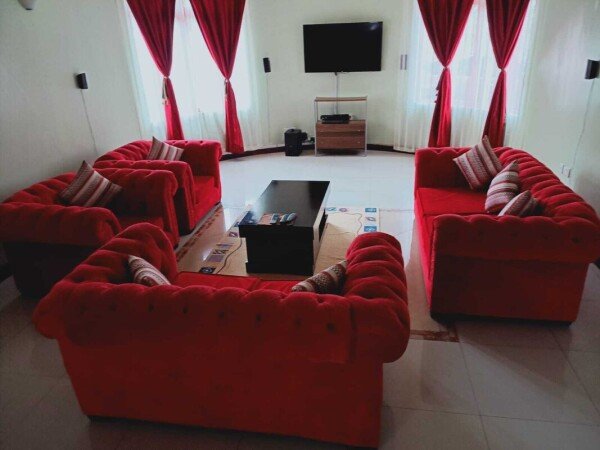 Room 8 guests, with garden