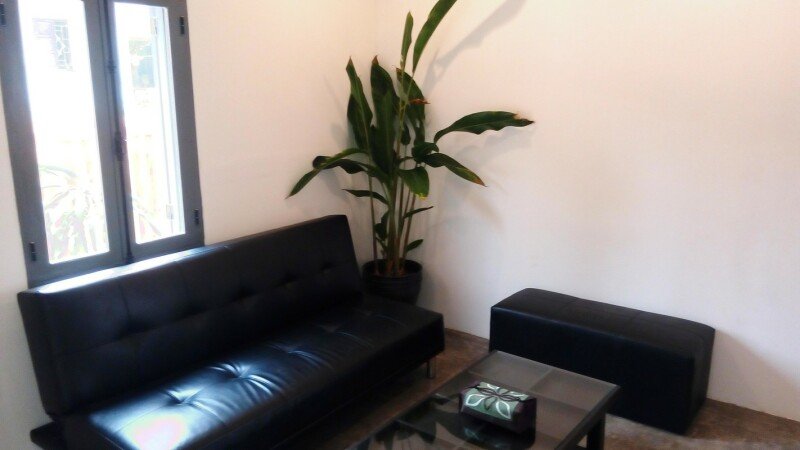 Room 2 guests, with garden