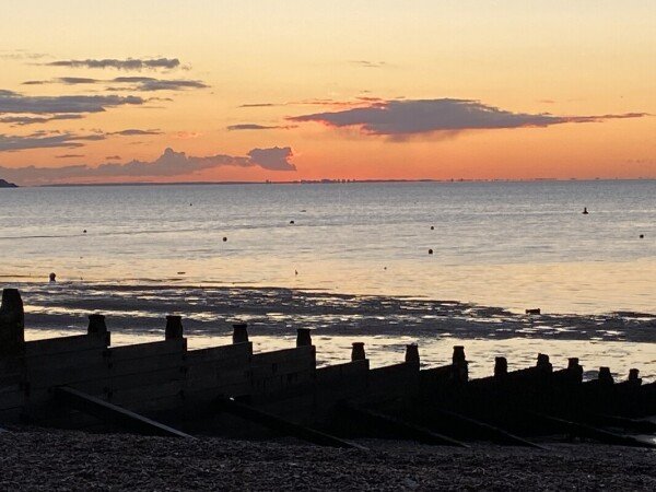 Room 2 guests, with garden