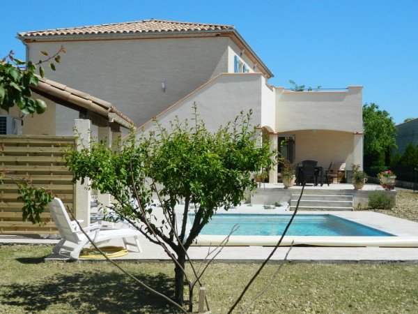 Chambre 8 voyageurs, avec piscine