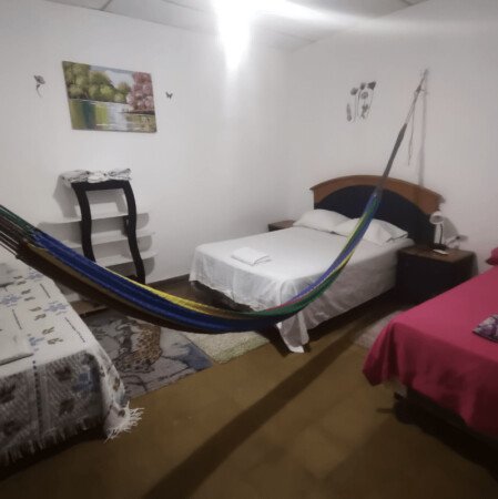 Chambre 4 voyageurs, avec jardin