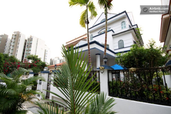 Room 4 guests, with garden