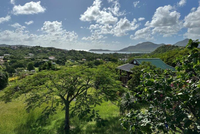 Room 2 guests, with garden