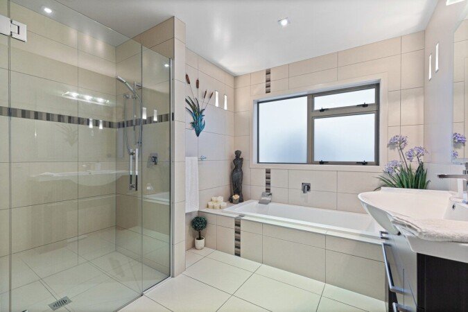 Room 1 guest, with garden