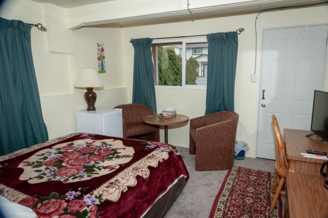 Room 1 guest, with garden