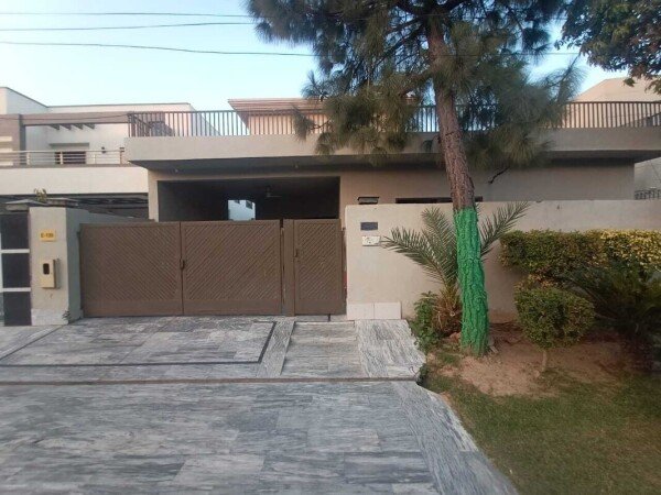 Room 6 guests, with wifi