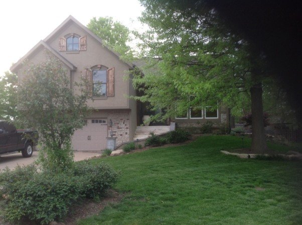 Room 2 guests, with garden