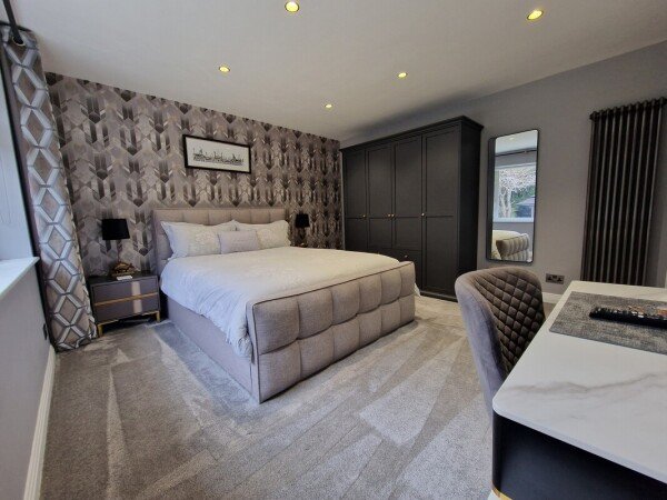 Room 7 guests, with wifi