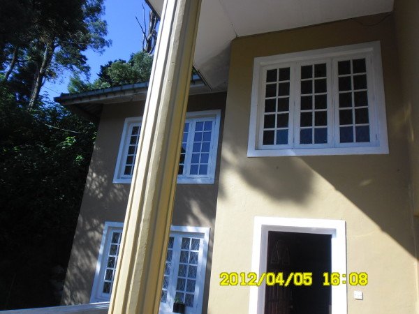 Room 13 guests, with garden