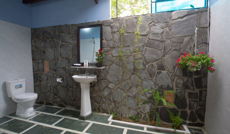 Room 7 guests, with garden