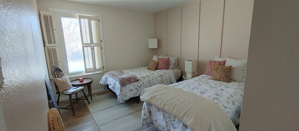 Room 1 guest, with garden