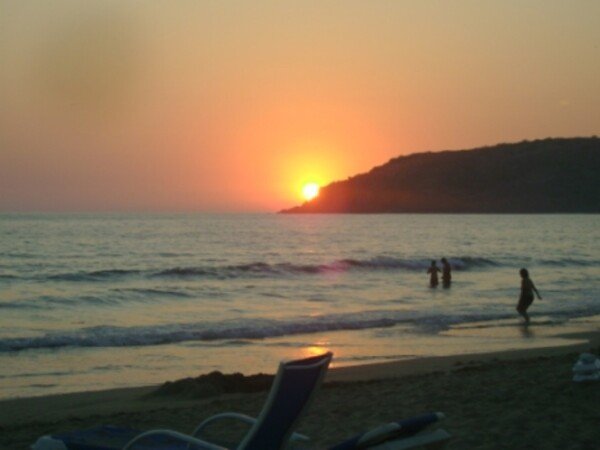 Room 4 guests, with pool