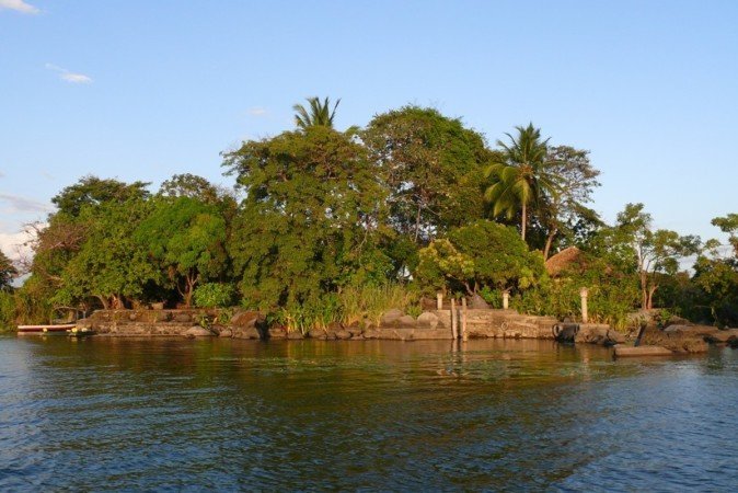 Room 10 guests, with garden