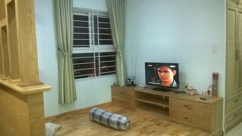 Room 2 guests, with pool