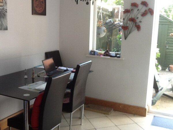 Accommodation 2 bedrooms, with garden