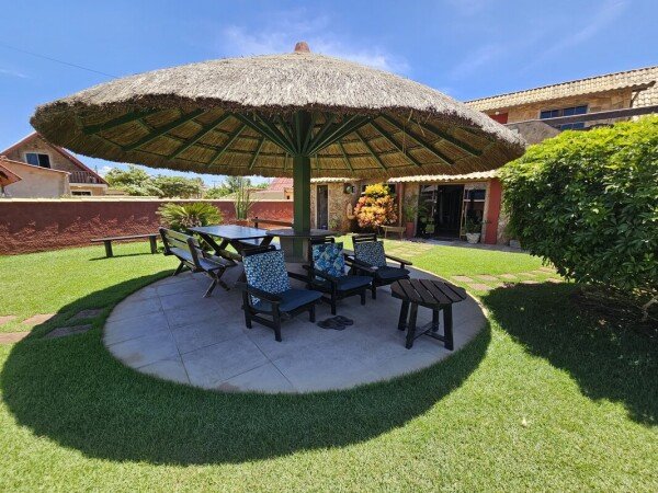 Casa 2 quartos, com jardim