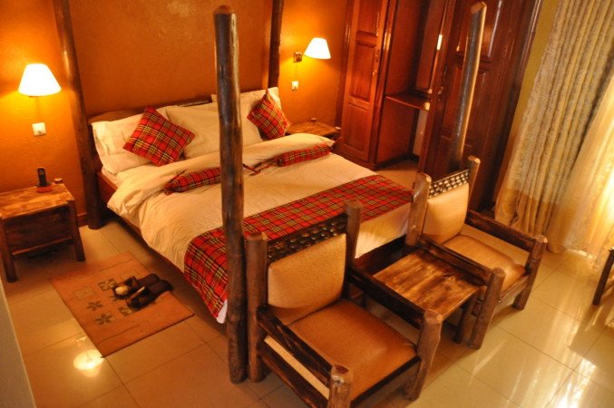 Room 2 guests, with garden