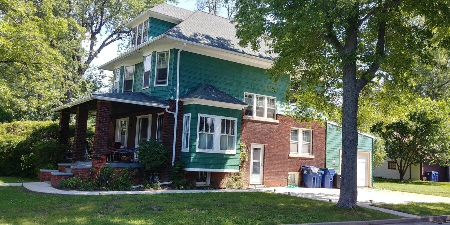 Room 1 guest, with garden