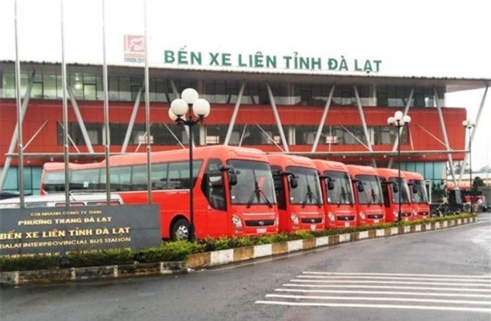 Room 7 guests, with garden