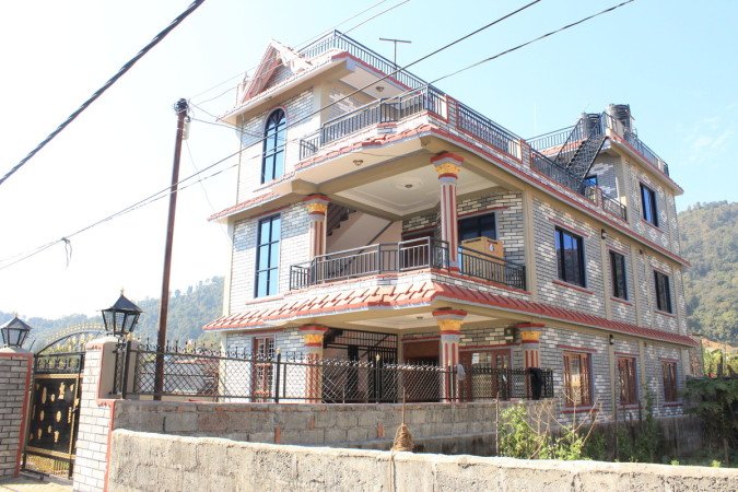 Room 6 guests, with garden