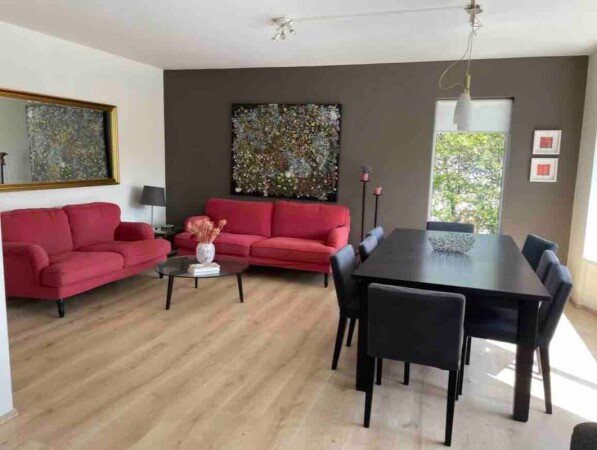 Room 1 guest, with garden