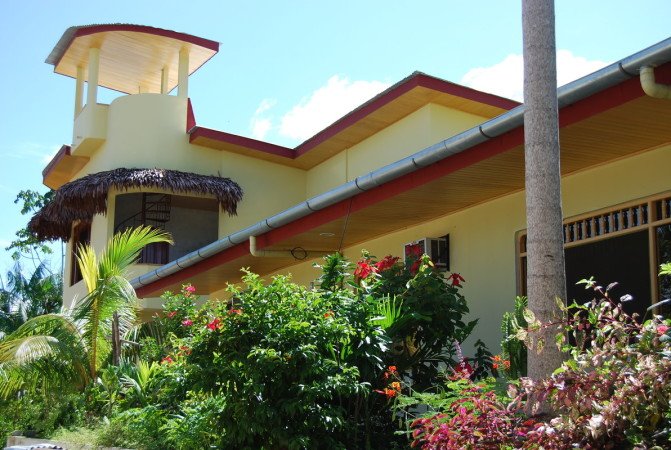 Habitación 4 huéspedes, con jardín