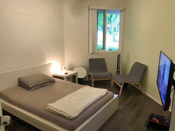 Chambre 1 voyageur, avec piscine