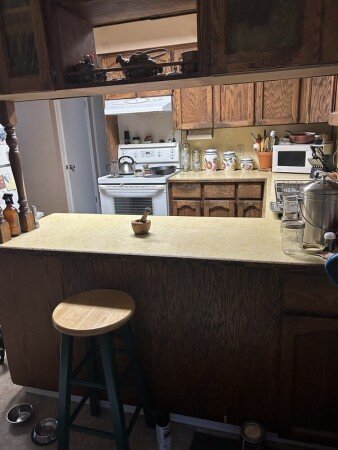 Room 1 guest, with pool